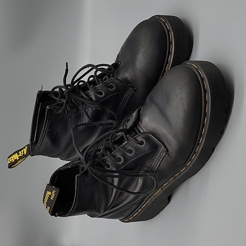 Dr Martens Combat Boots Made in England 6 eye Black boots 12. Vintage!